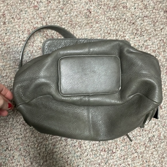 Maeve leather bag - Picture 6 of 9